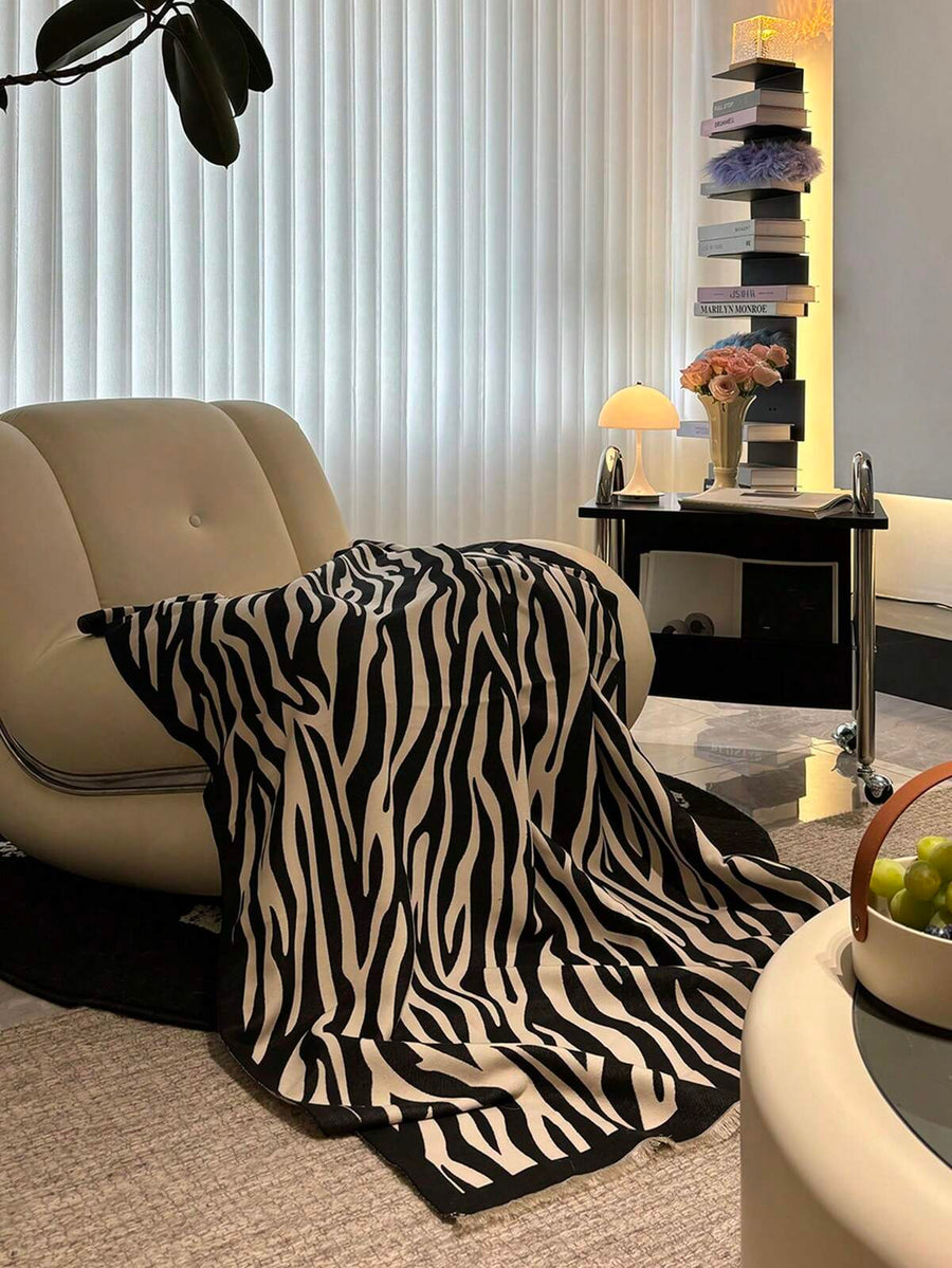1pc Faux Cashmere Black & White Minimalist Abstract Zebra Pattern Jacquard Sofa Throw Blanket, Warm For Outdoor Picnic, Pet Cover, Air Conditioning Quilt, Office Camping Shawl, Simple Gift, Suitable For Daily Use